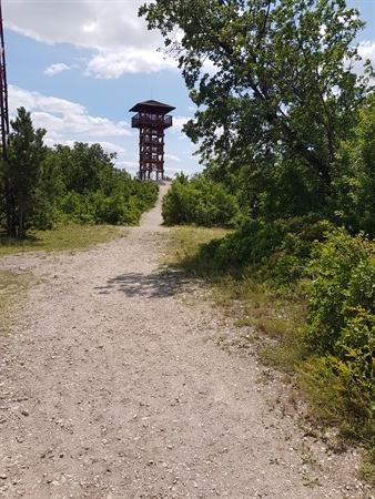 Batsányi-kilátó
 Batsányi-kilátó |