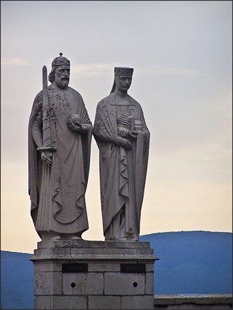 Veszprémi Vár | Szent István és Gizella szobra